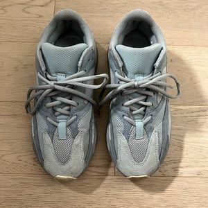 Adidas YEEZY Boost 700 Inertia